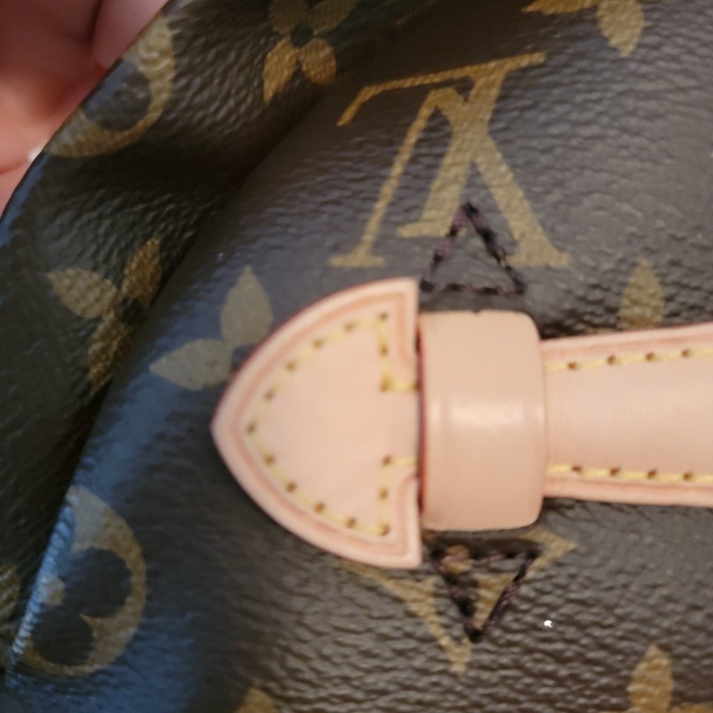 ❌❌SOLD ❌❌  Louis Vuitton Bumbag - Picture 10 of 14